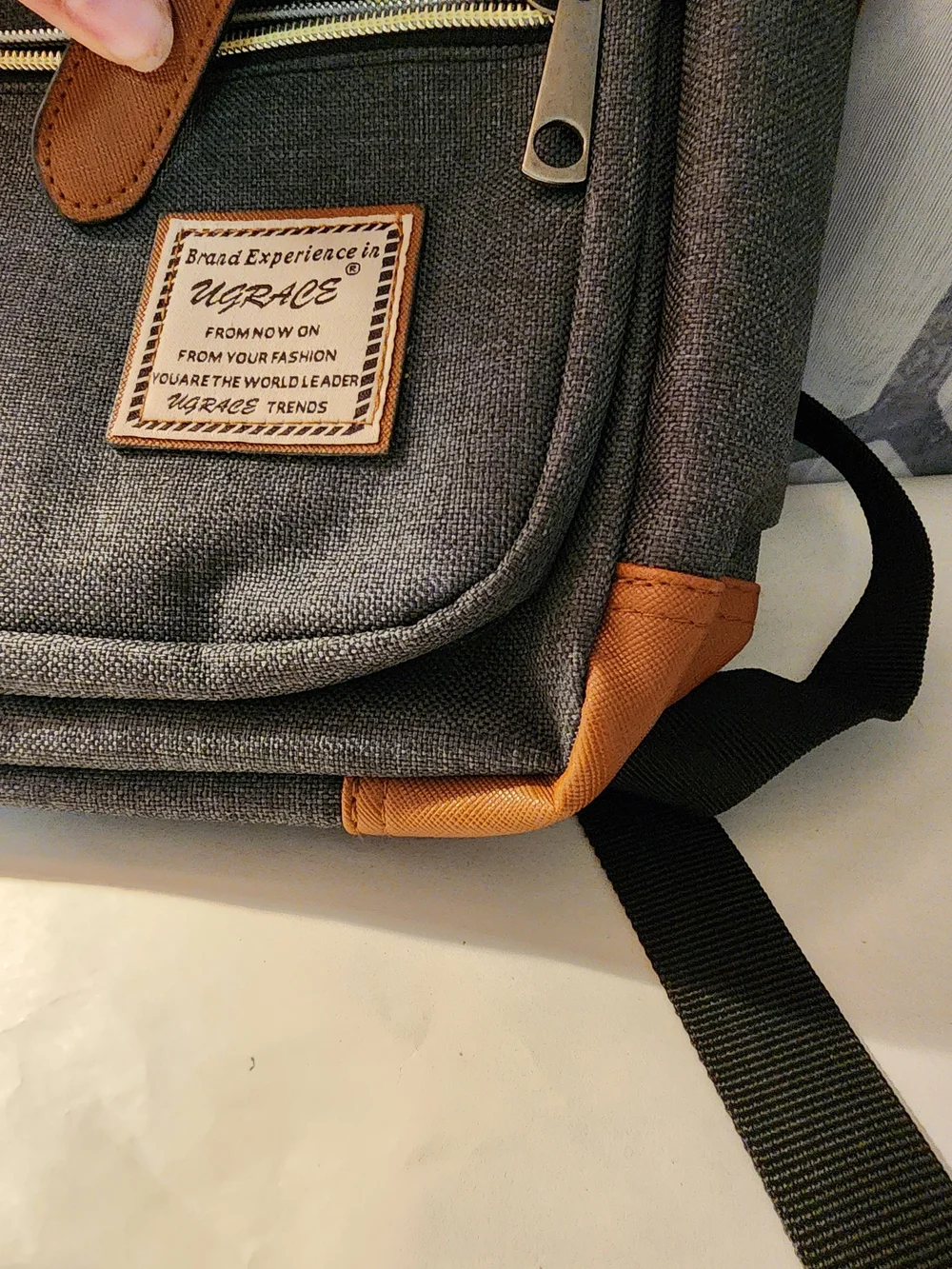 UGRACE gray canvas laptop/travel backpack Usb